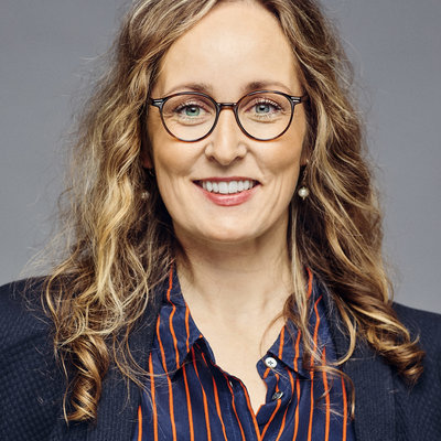 Ina Zebe